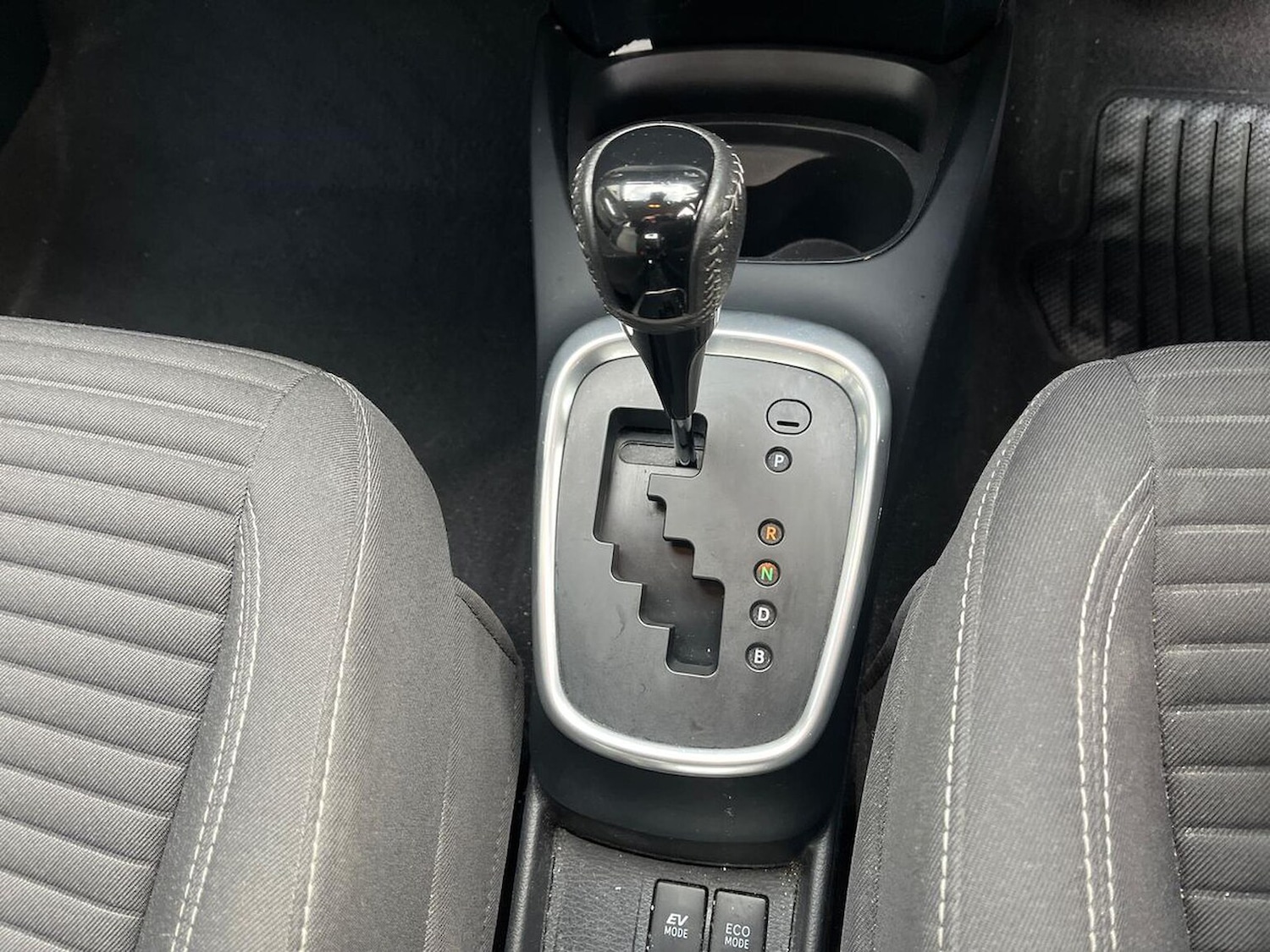 Used Toyota Yaris 2018 for sale - 76490706: Photo 13