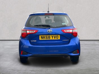 Used Toyota Yaris 2018 for sale - 76490706: Photo