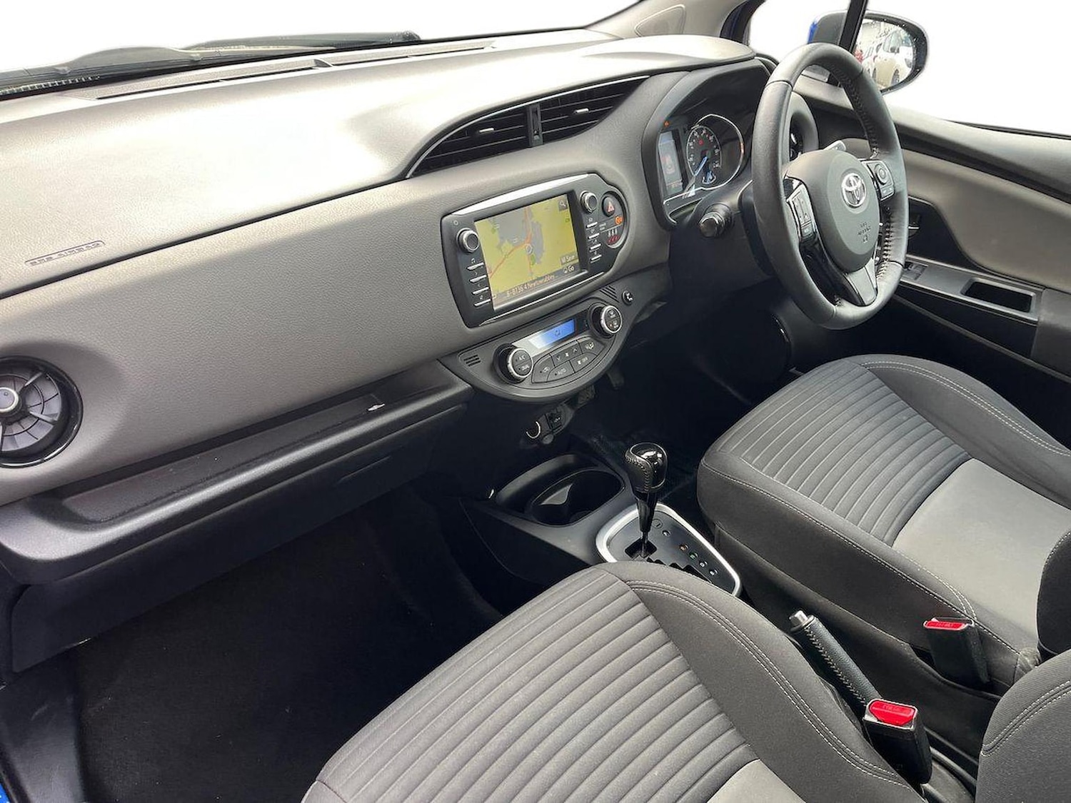 Used Toyota Yaris 2018 for sale - 76490706: Photo 7