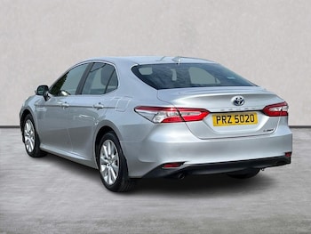 Used Toyota Camry 2019 for sale - 75987686: Photo