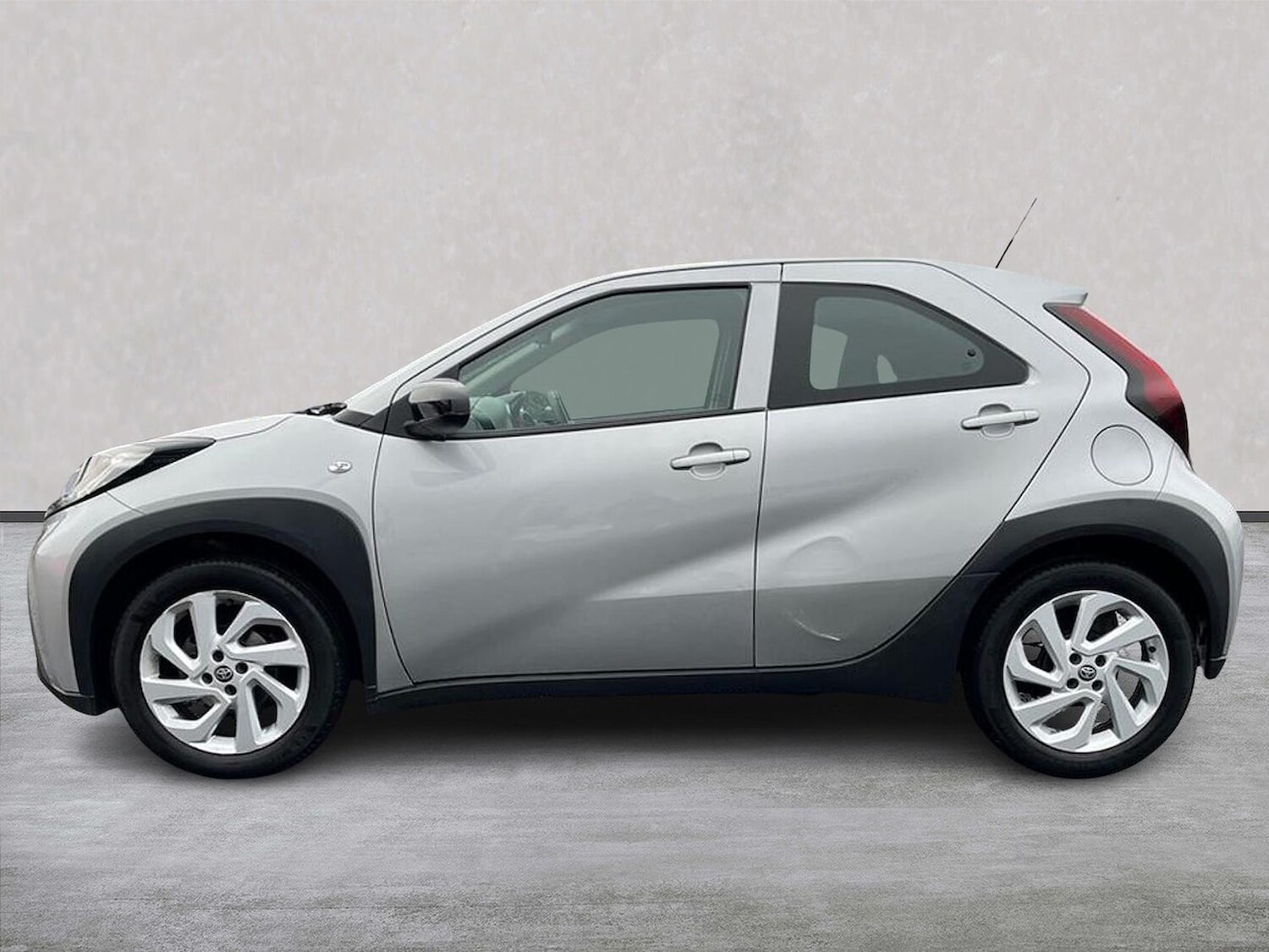 Used Toyota Aygo X 2022 for sale - 76799356: Photo 19