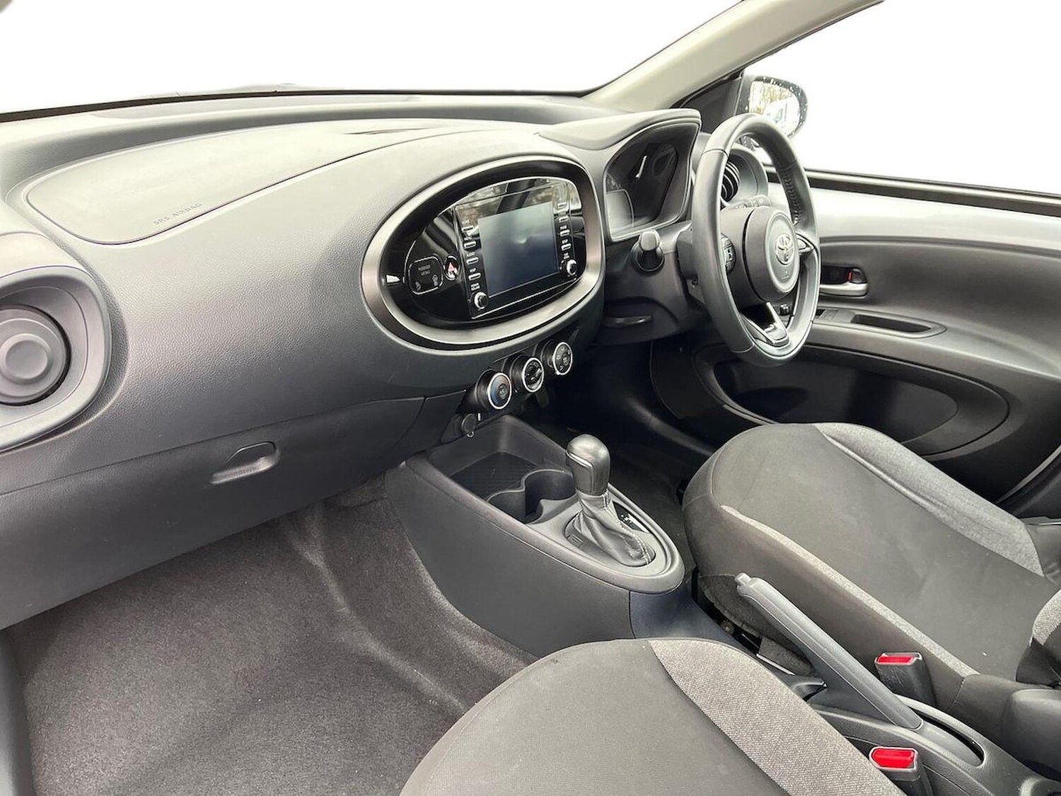 Used Toyota Aygo X 2022 for sale - 76799356: Photo 7