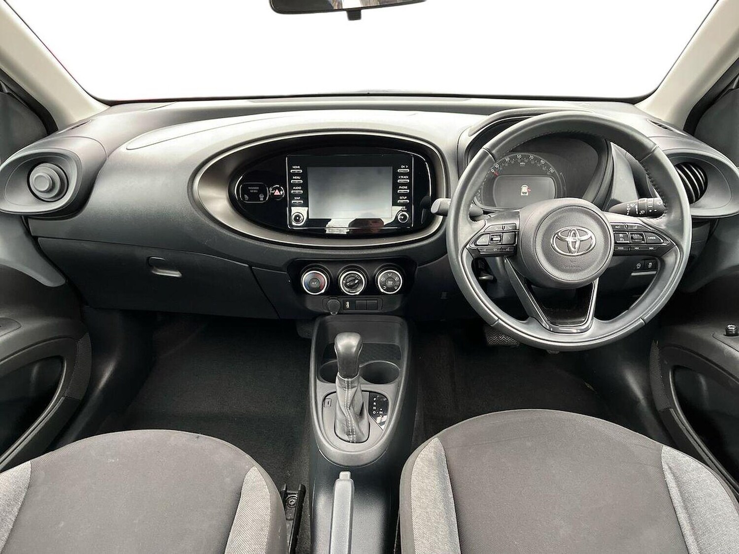 Used Toyota Aygo X 2022 for sale - 76799356: Photo 8