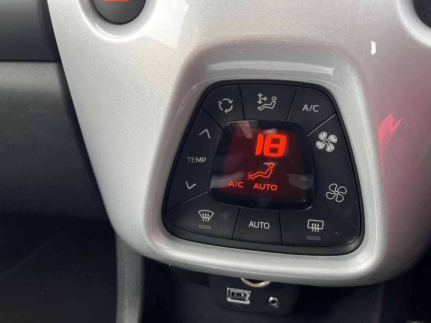 Used Toyota AYGO 2020 for sale - 78193120: Photo 14