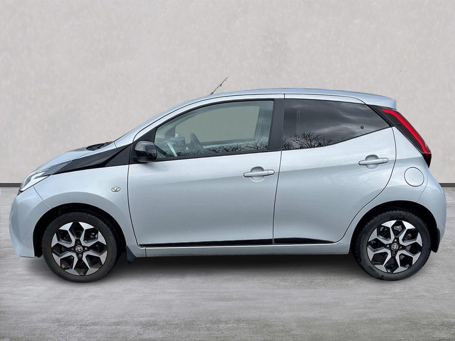 Used Toyota AYGO 2020 for sale - 78193120: Photo 21