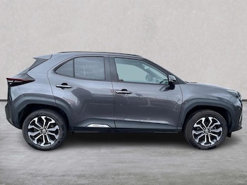 Used Toyota Yaris Cross 2024 for sale - 79594202: Photo