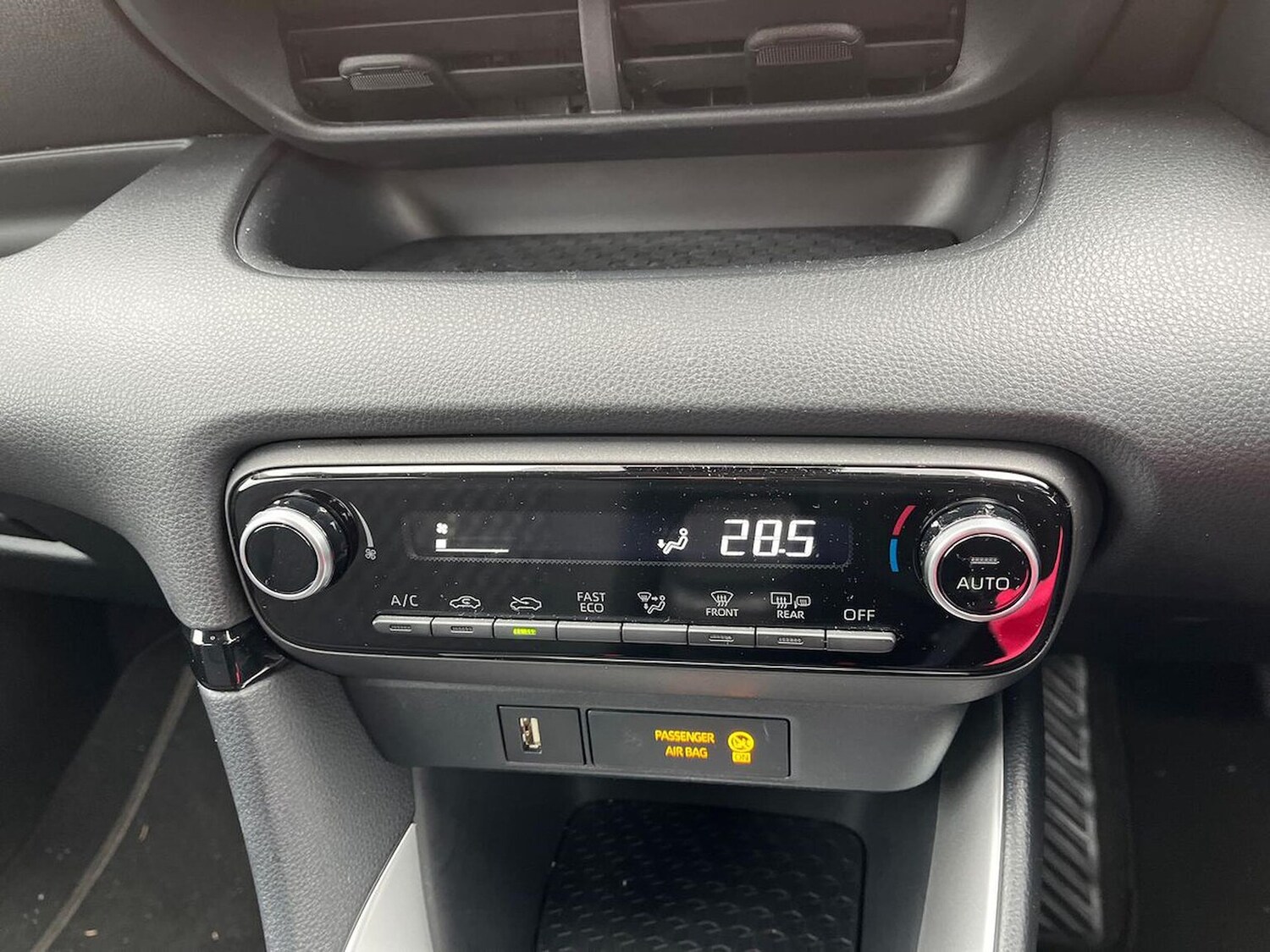 Used Toyota Yaris 2024 for sale - 78192955: Photo 14