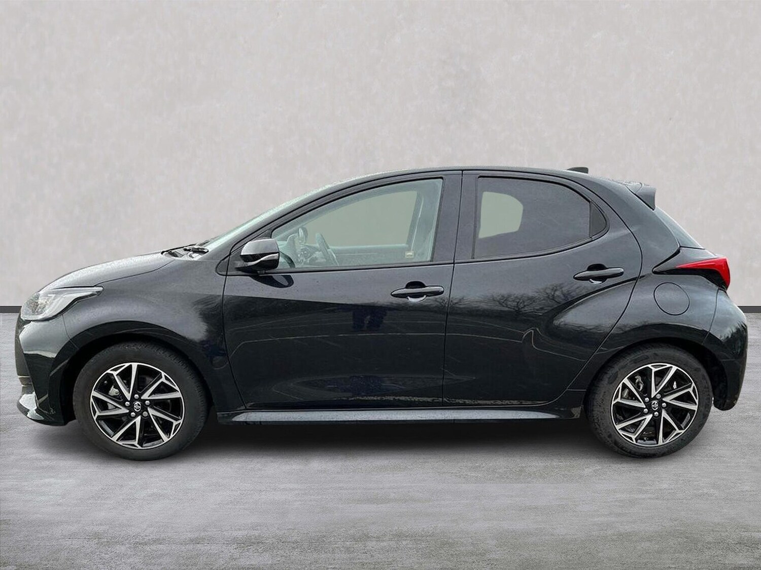 Used Toyota Yaris 2024 for sale - 78192955: Photo 21