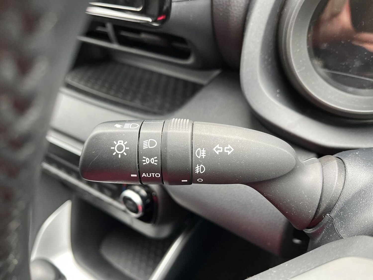 Used Toyota Yaris 2024 for sale - 78192955: Photo 30