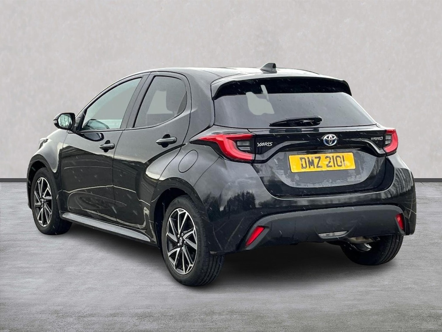 Used Toyota Yaris 2024 for sale - 78192955: Photo 4