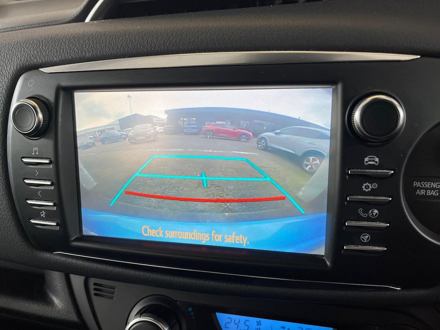 Used Toyota Yaris 2019 for sale - 76065622: Photo 23