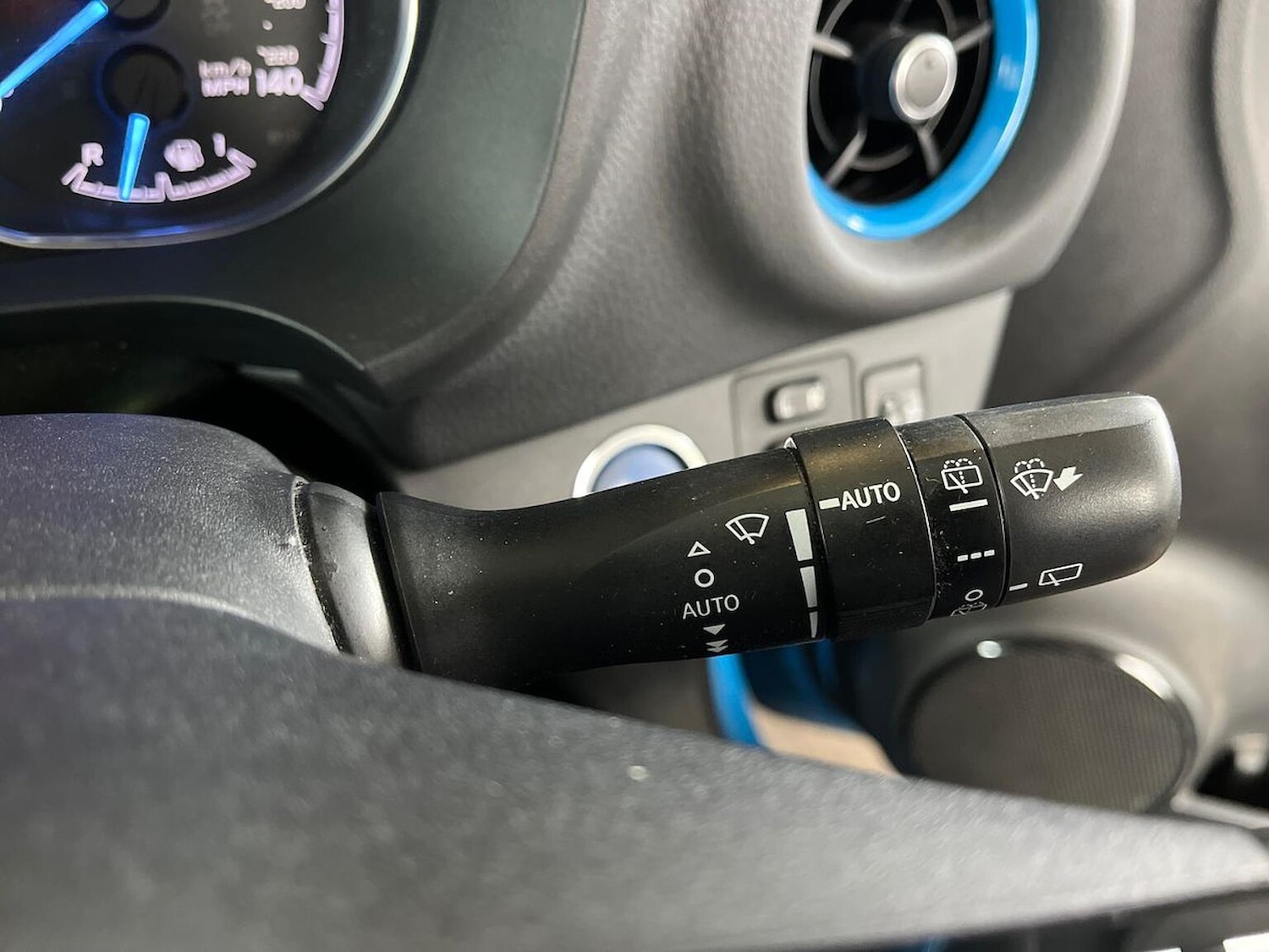 Used Toyota Yaris 2019 for sale - 76065622: Photo 27