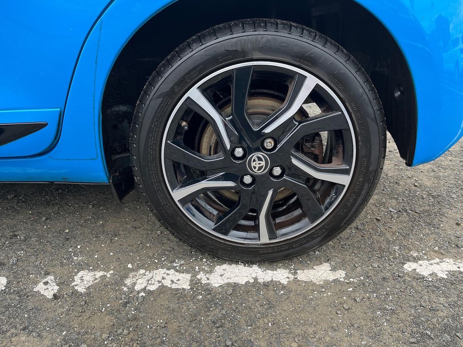 Used Toyota Yaris 2019 for sale - 76065622: Photo 6