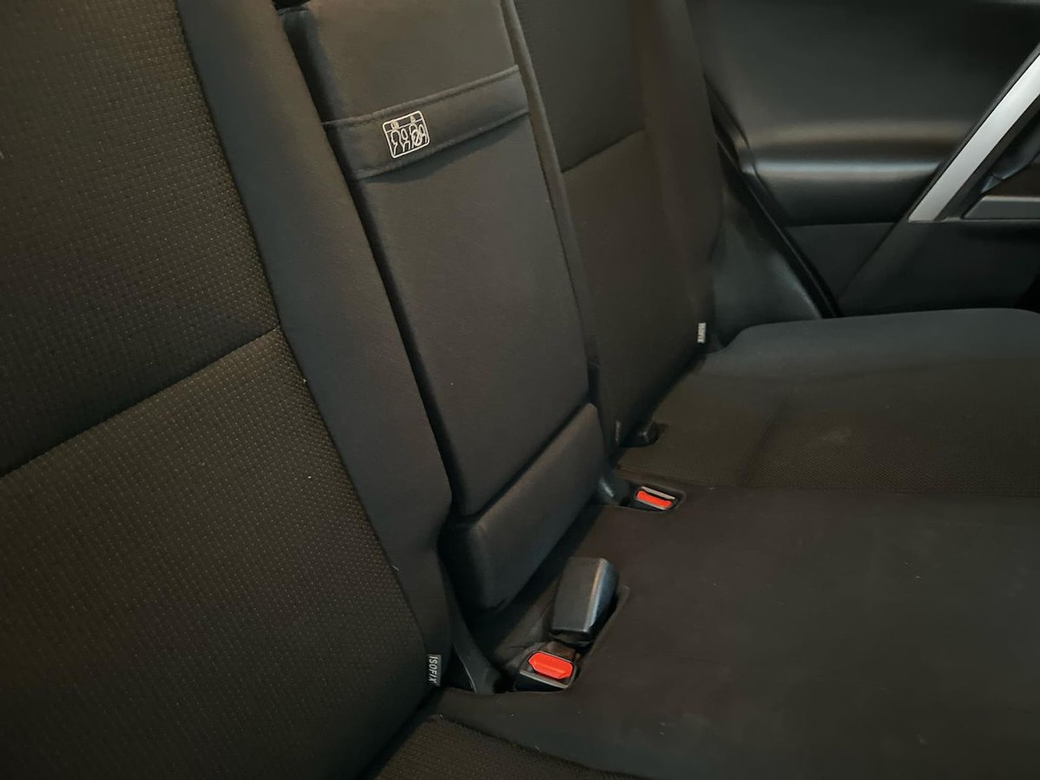 Used Toyota RAV4 2018 for sale - 76707537: Photo 16