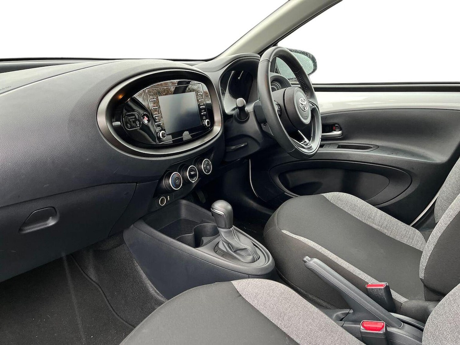 Used Toyota Aygo X 2023 for sale - 76478155: Photo 7