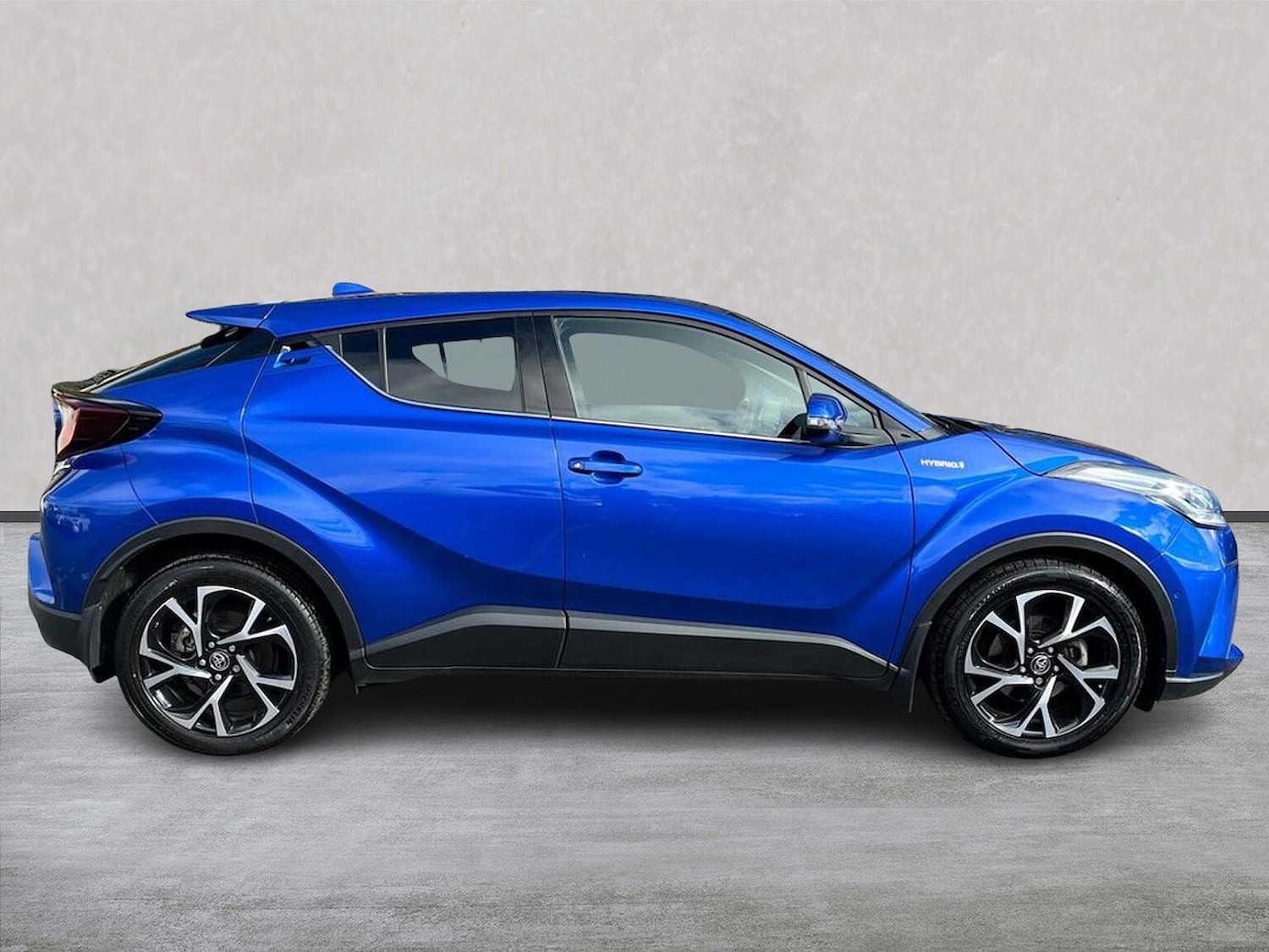 Used Toyota C-HR 2020 for sale - 76357927: Photo 3