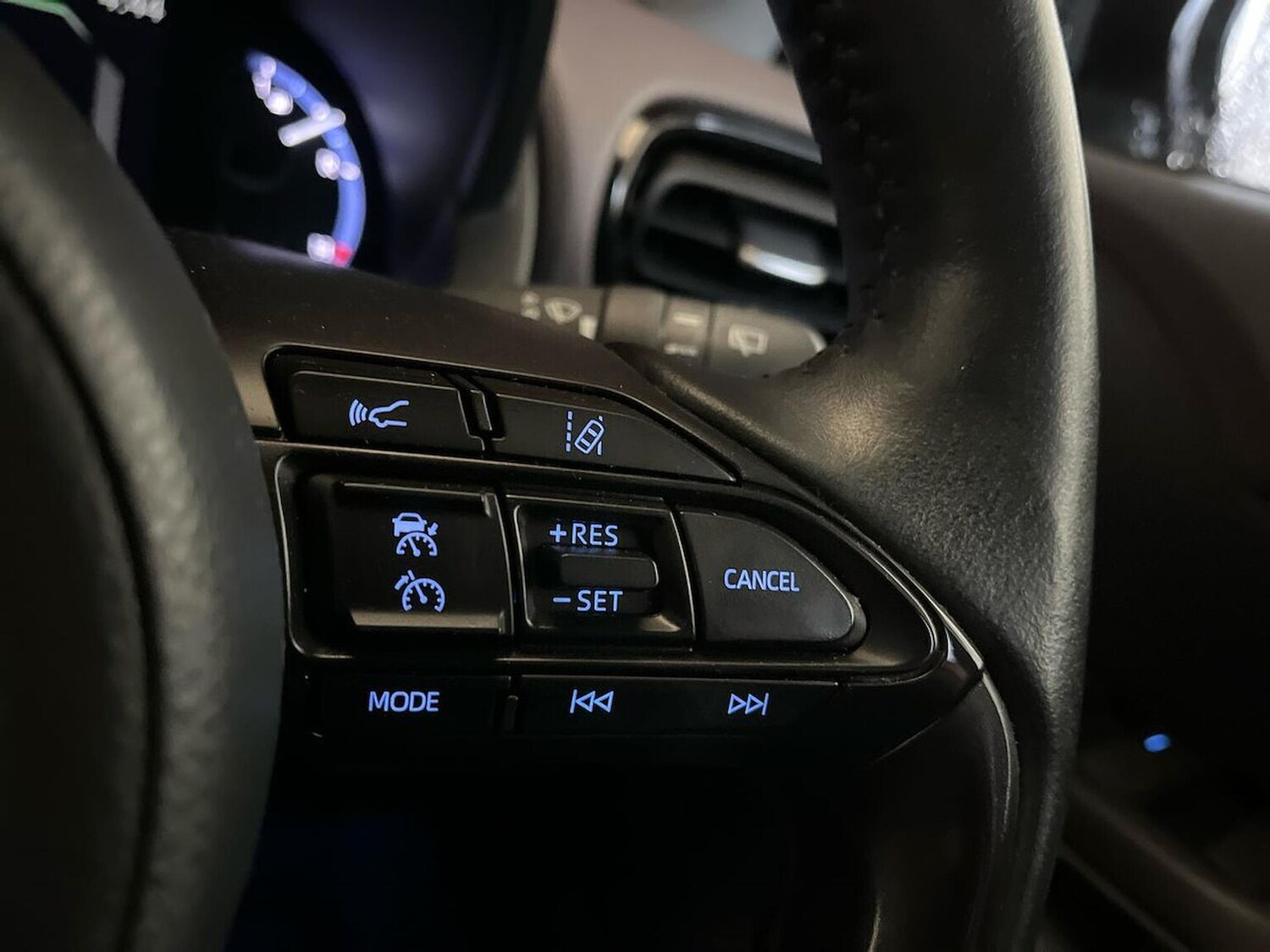 Used Toyota Yaris Cross 2022 for sale - 78193140: Photo 28