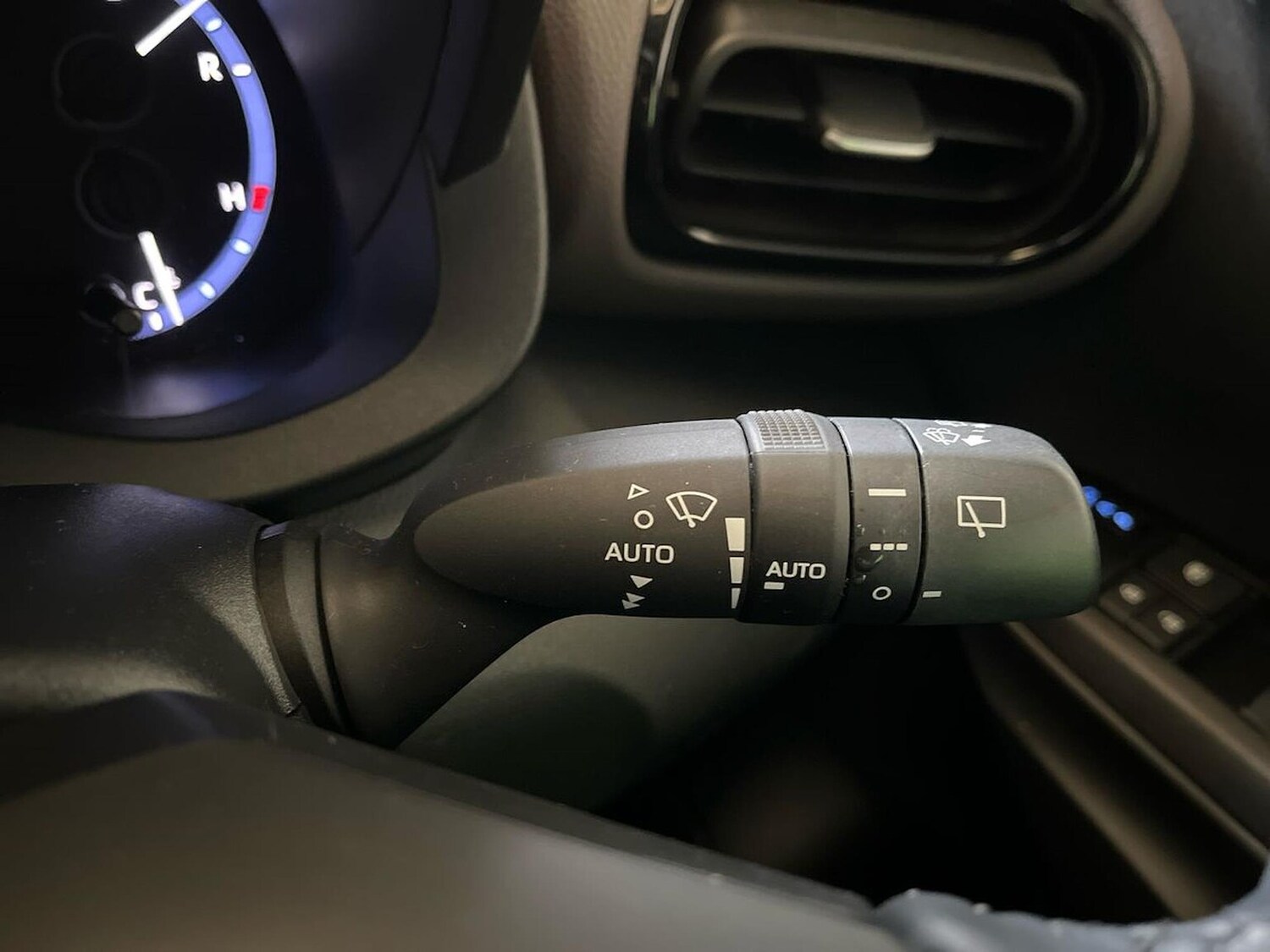 Used Toyota Yaris Cross 2022 for sale - 78193140: Photo 30