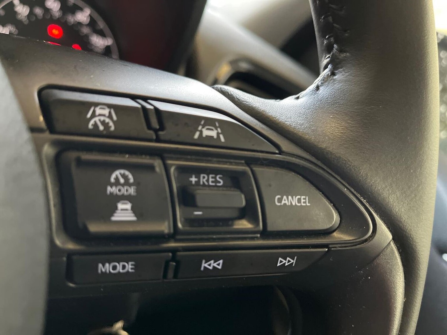 Used Toyota Yaris 2024 for sale - 77542462: Photo 25