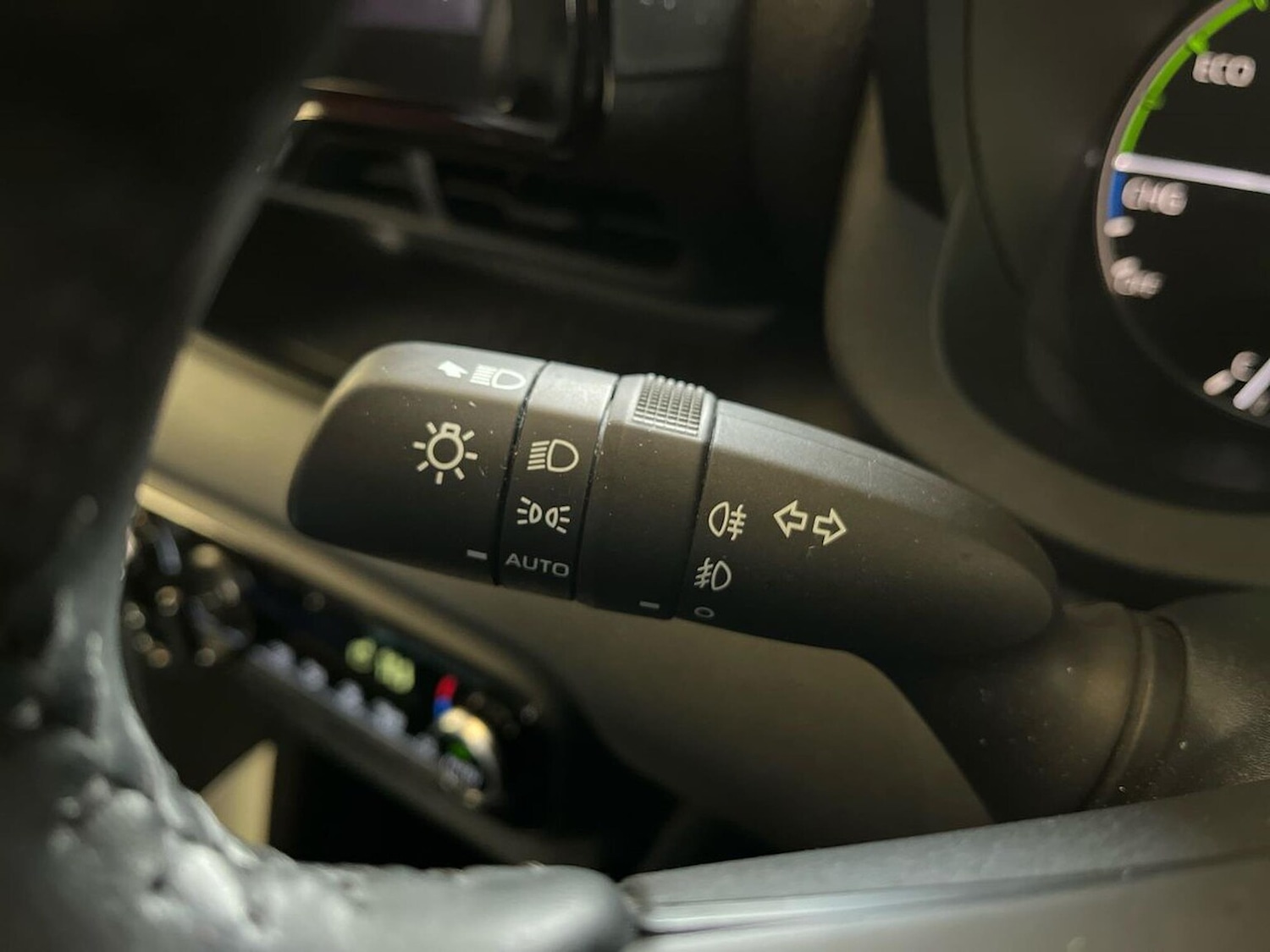 Used Toyota Yaris 2024 for sale - 77542462: Photo 28