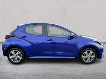 Used Toyota Yaris 2024 for sale - 77542462: Photo