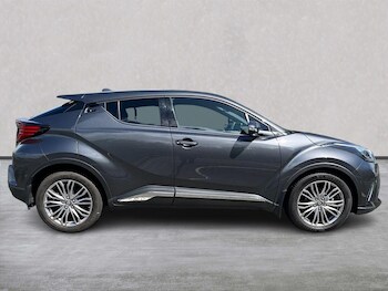 Used Toyota C-HR 2023 for sale - 78976446: Photo