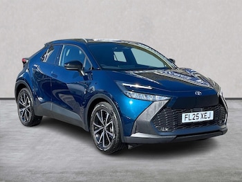 Used Toyota C-HR 2025 for sale - 78410250: Photo