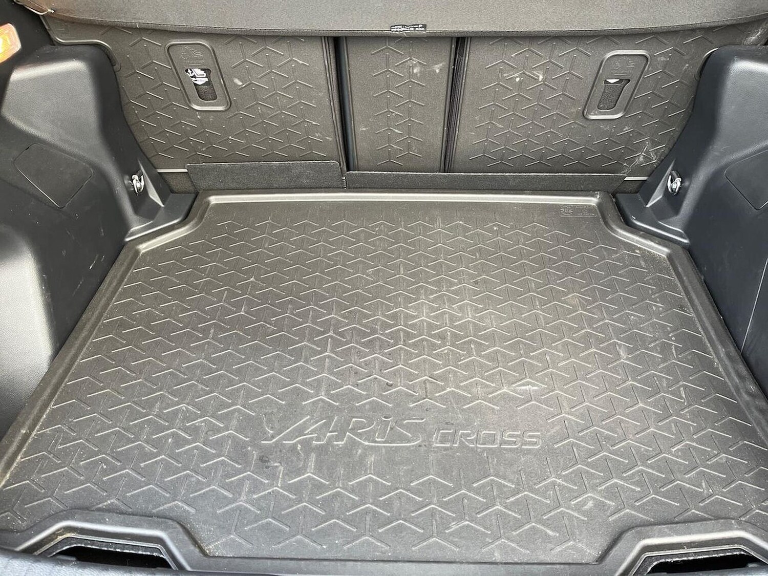 Used Toyota Yaris Cross 2024 for sale - 76532467: Photo 17