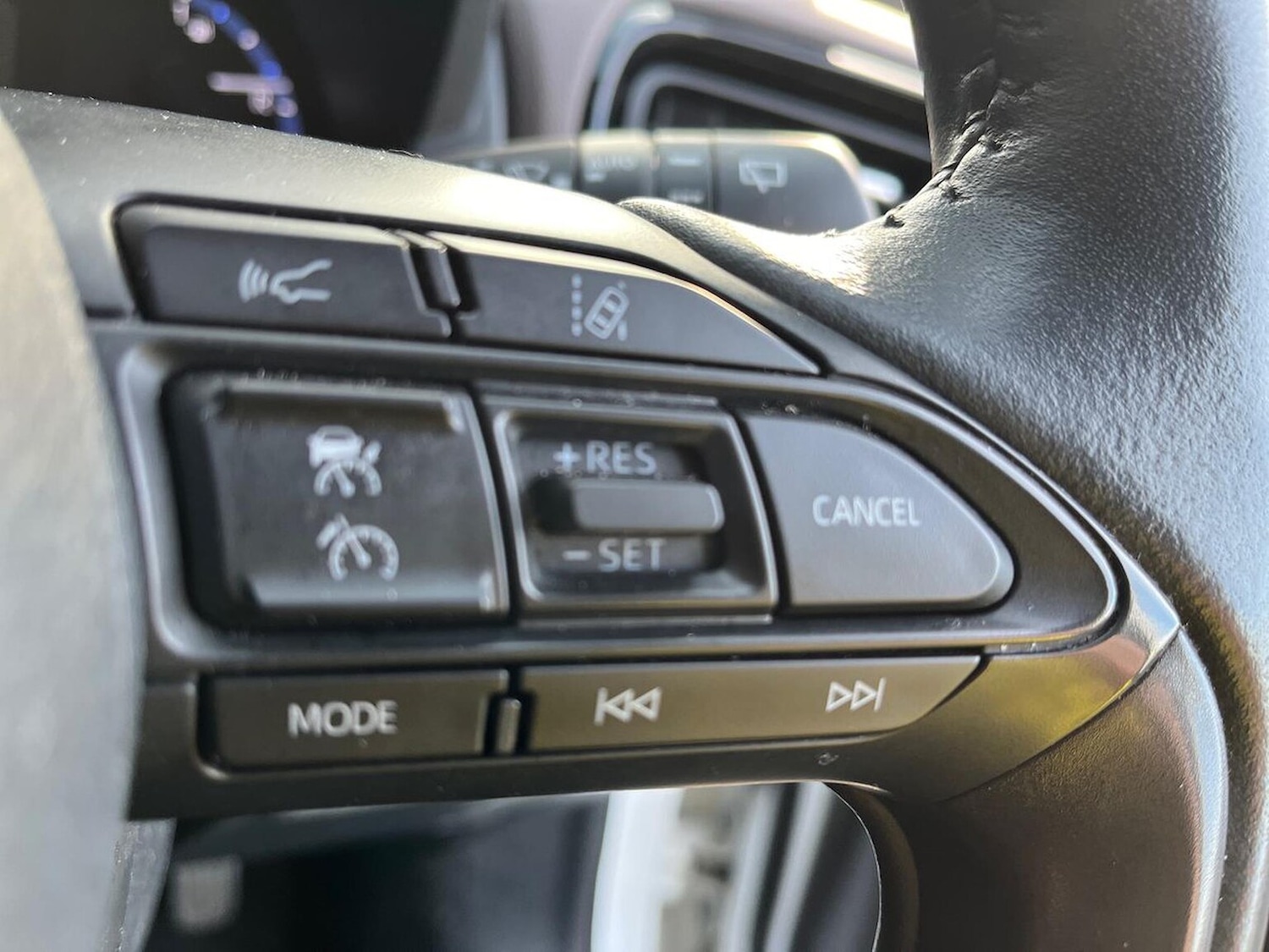 Used Toyota Yaris Cross 2023 for sale - 76478158: Photo 26