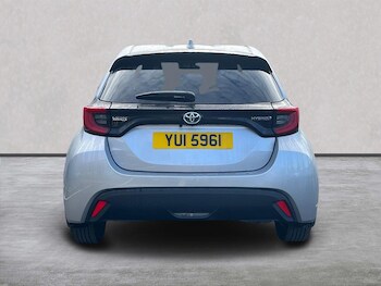 Used Toyota Yaris 2022 for sale - 75907318: Photo