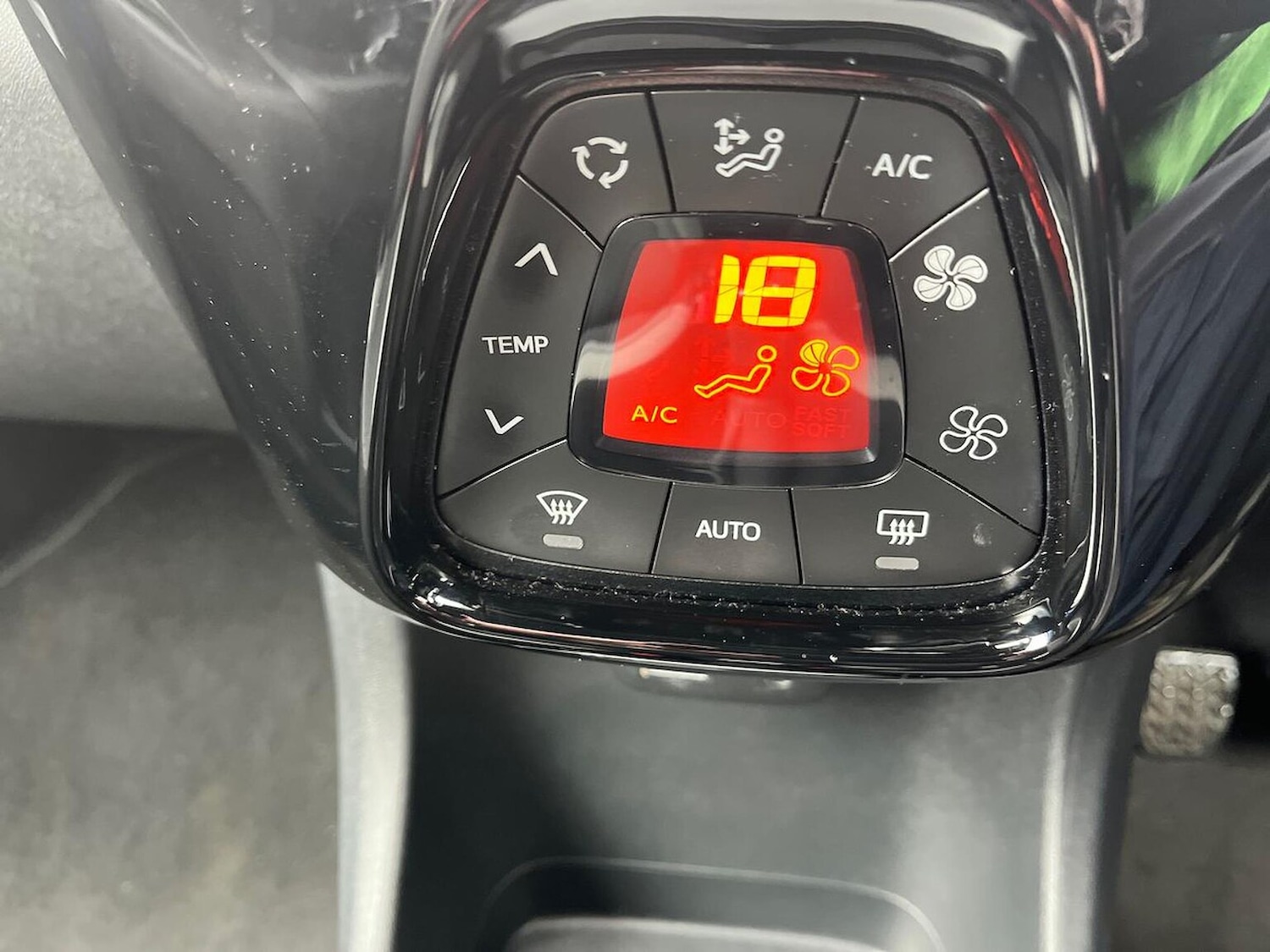 Used Toyota AYGO 2021 for sale - 76129052: Photo 12