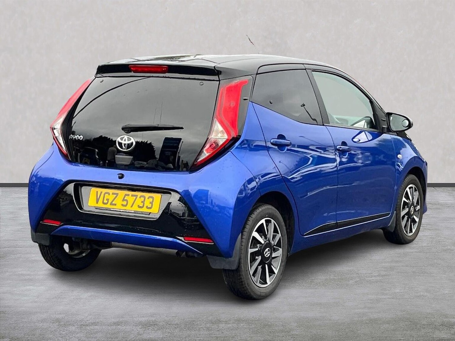 Used Toyota AYGO 2021 for sale - 76129052: Photo 2