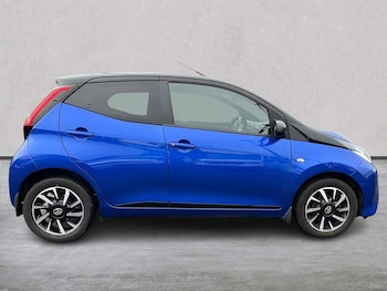 Used Toyota AYGO 2021 for sale - 76129052: Photo