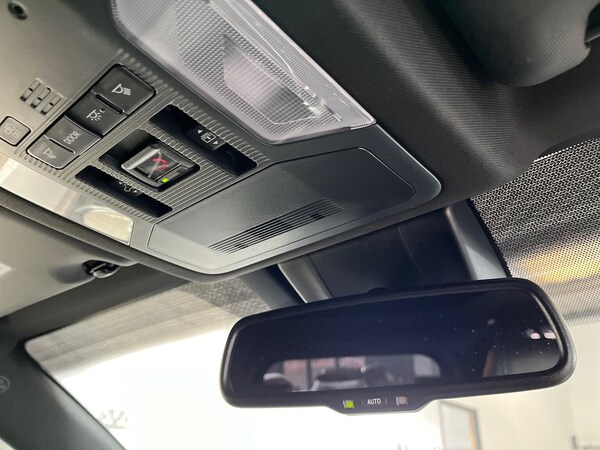 Used Toyota RAV4 2020 for sale - 76193144: Photo 14