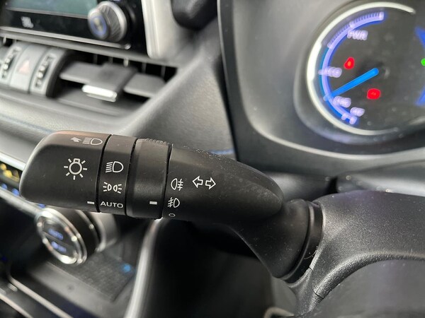 Used Toyota RAV4 2020 for sale - 76193144: Photo 29