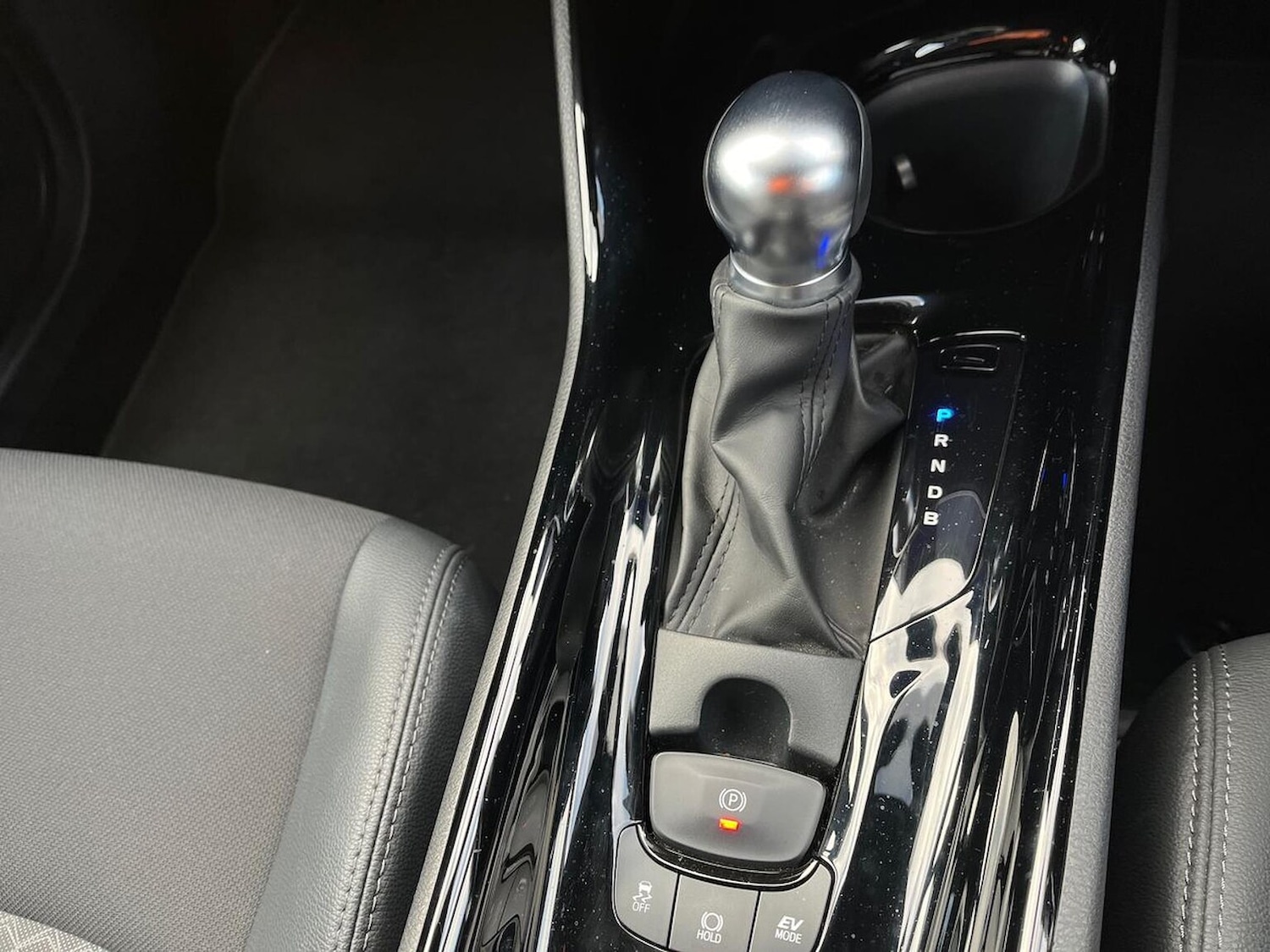 Used Toyota C-HR 2022 for sale - 76532461: Photo 13