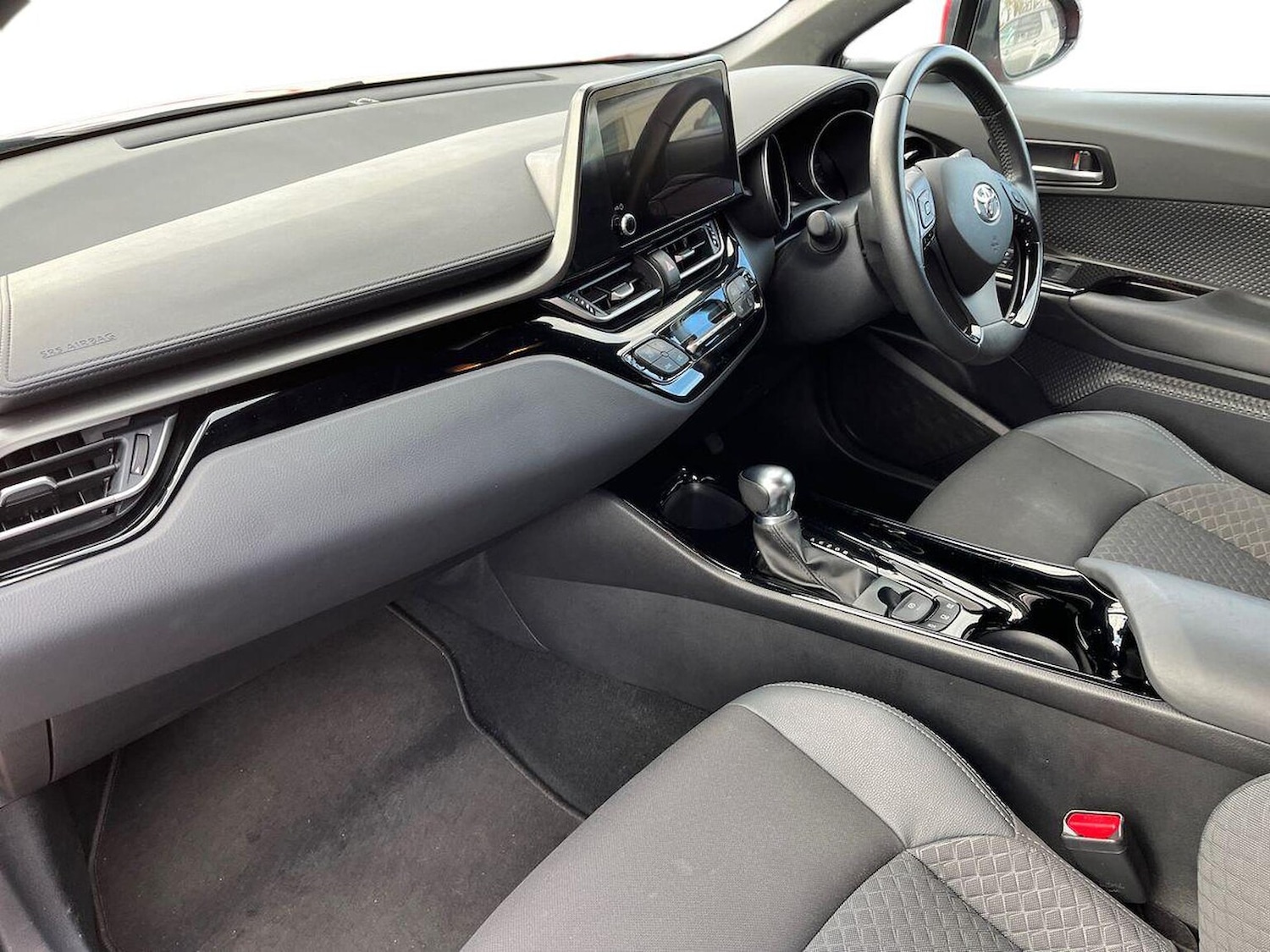 Used Toyota C-HR 2022 for sale - 76532461: Photo 7