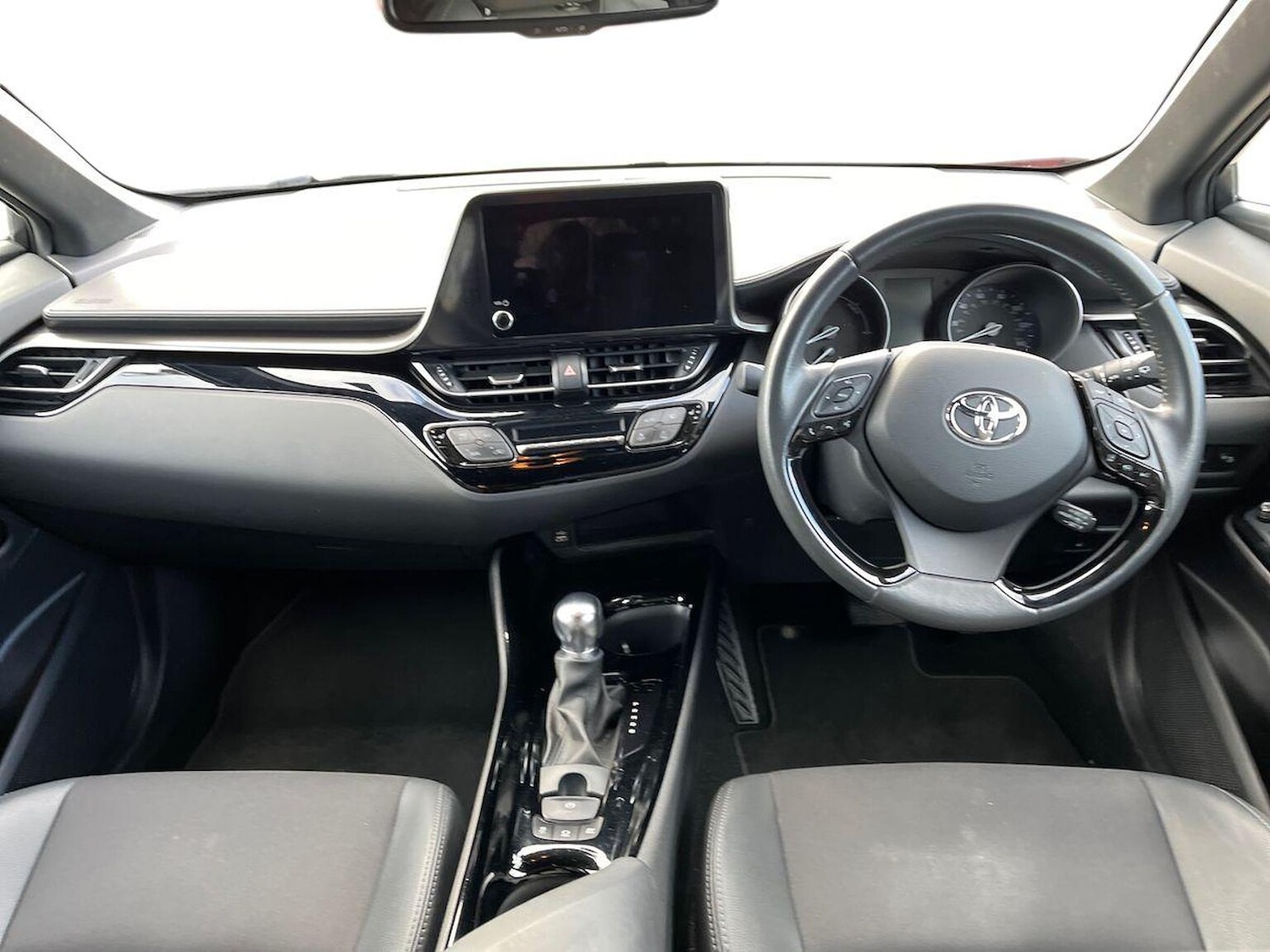 Used Toyota C-HR 2022 for sale - 76532461: Photo 8