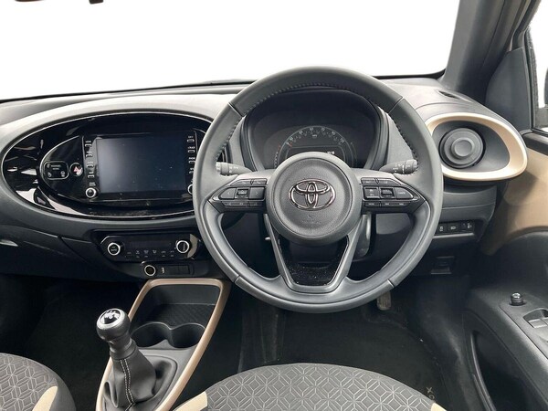 Used Toyota Aygo X 2022 for sale - 76287203: Photo 9