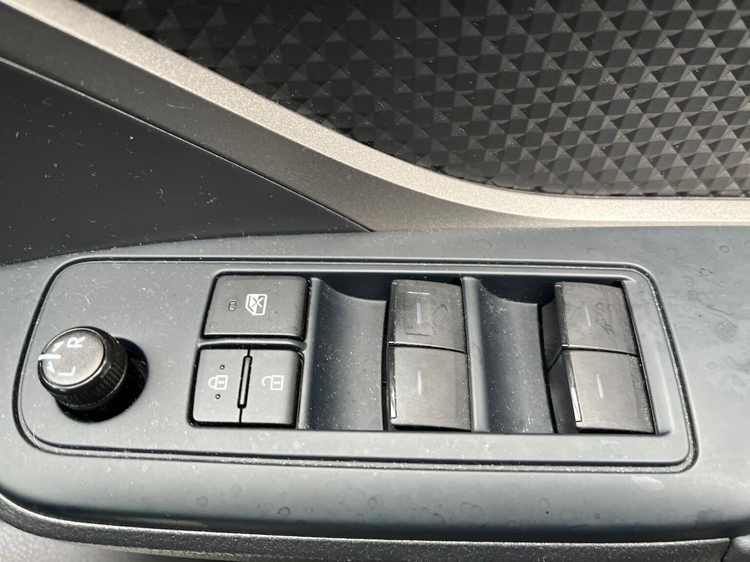 Used Toyota C-HR 2022 for sale - 76418207: Photo 21