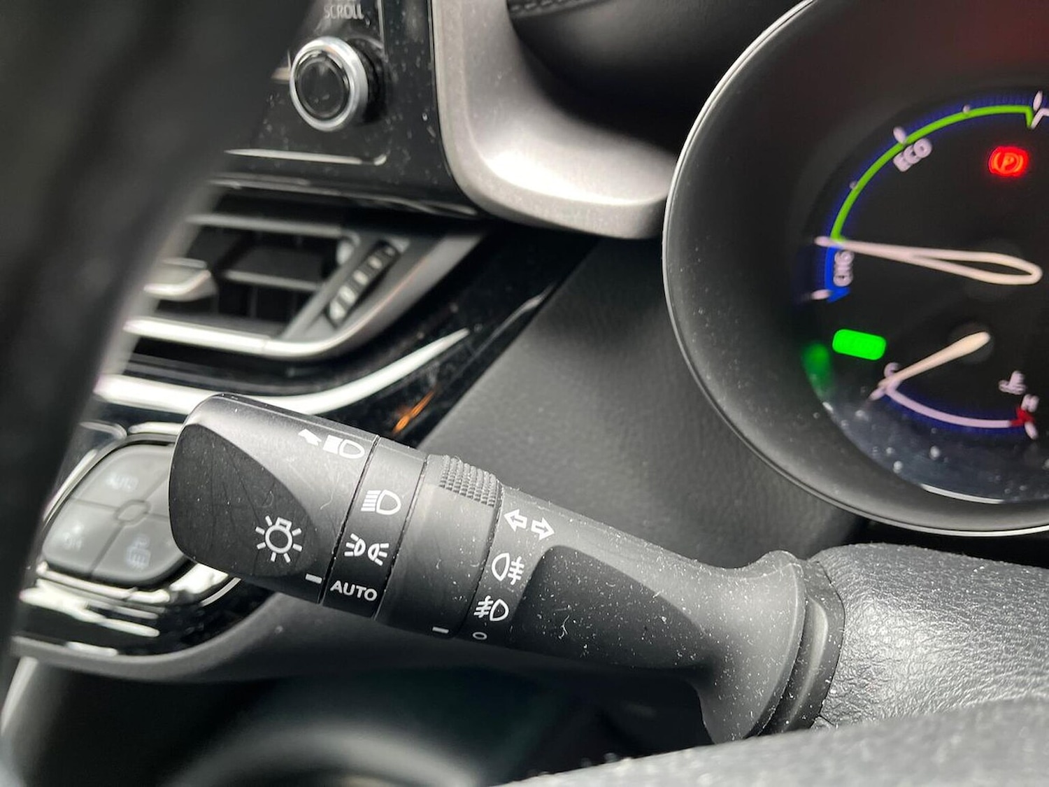 Used Toyota C-HR 2022 for sale - 76418207: Photo 28