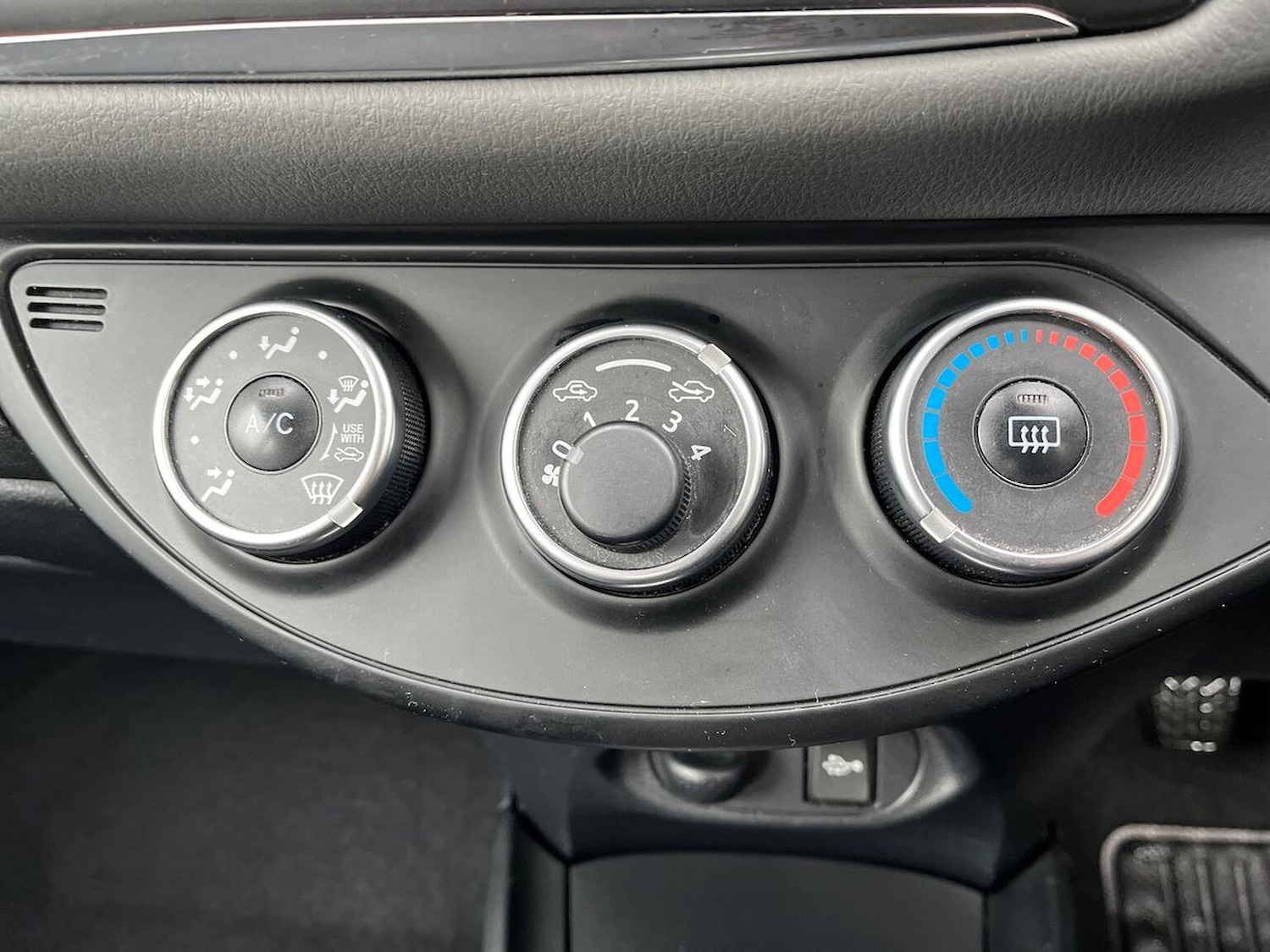 Used Toyota Yaris 2019 for sale - 76129051: Photo 12
