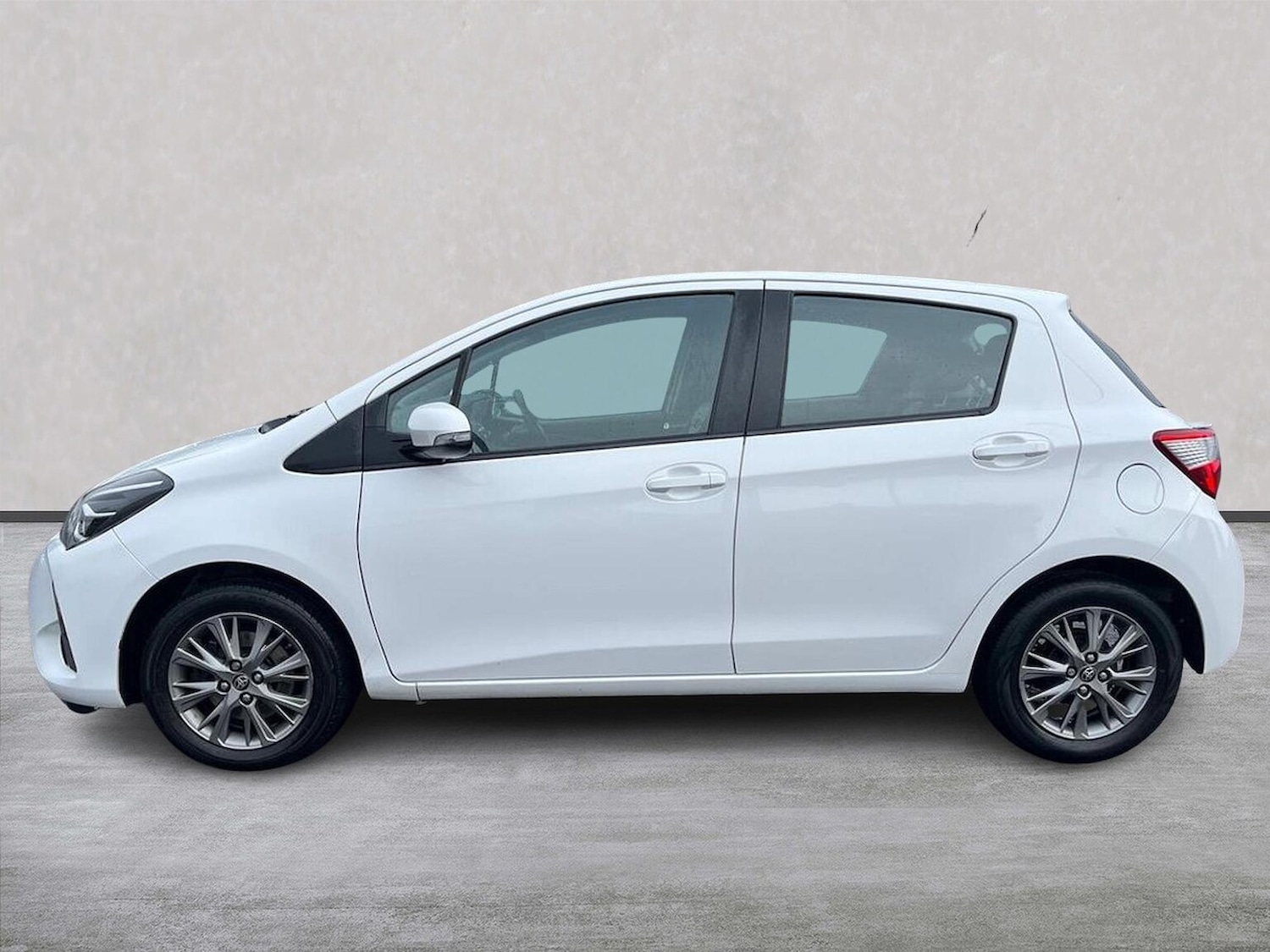 Used Toyota Yaris 2019 for sale - 76129051: Photo 19