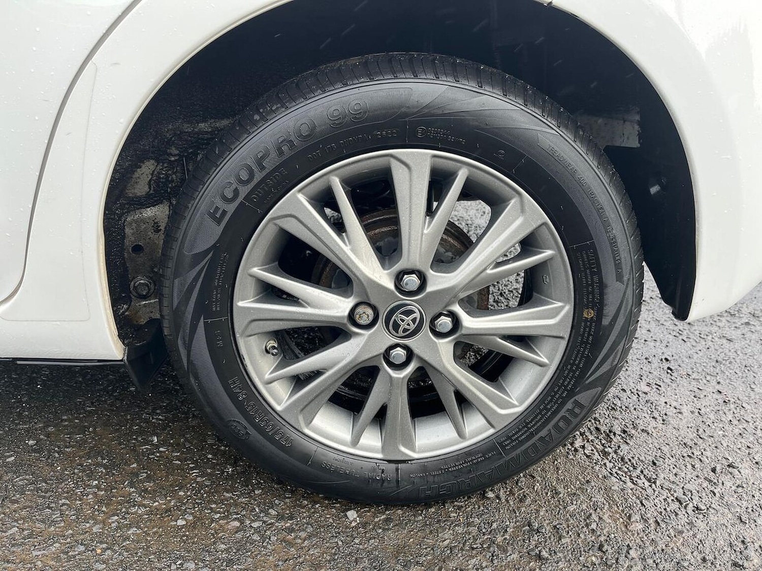 Used Toyota Yaris 2019 for sale - 76129051: Photo 6