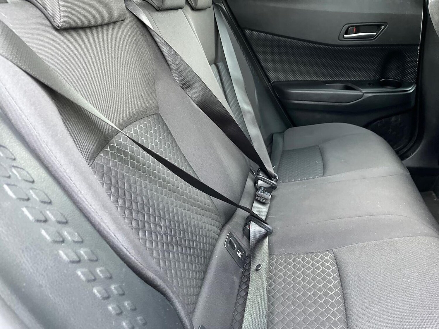 Used Toyota C-HR 2022 for sale - 76532473: Photo 16