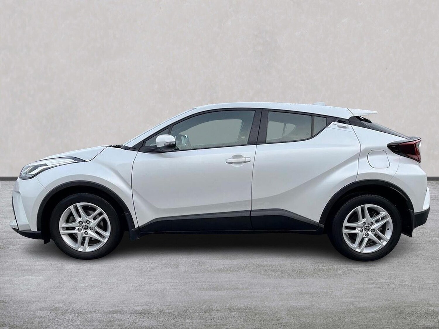 Used Toyota C-HR 2022 for sale - 76532473: Photo 19