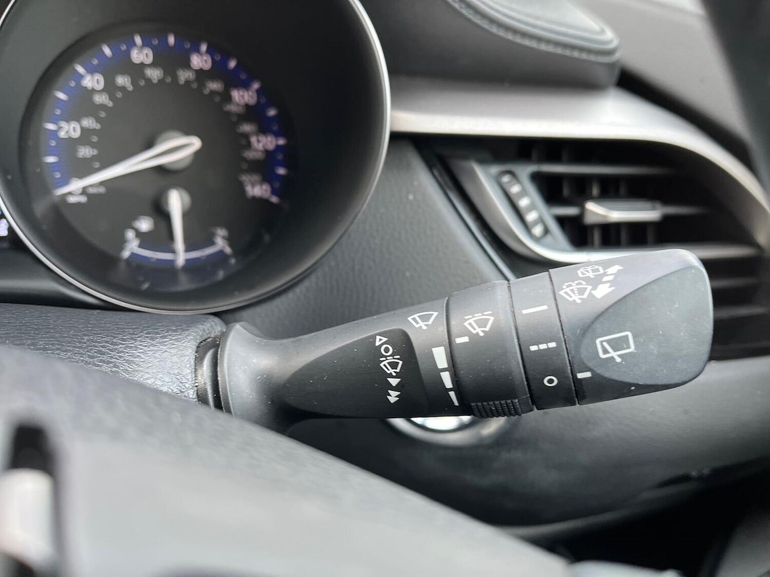 Used Toyota C-HR 2022 for sale - 76532473: Photo 27