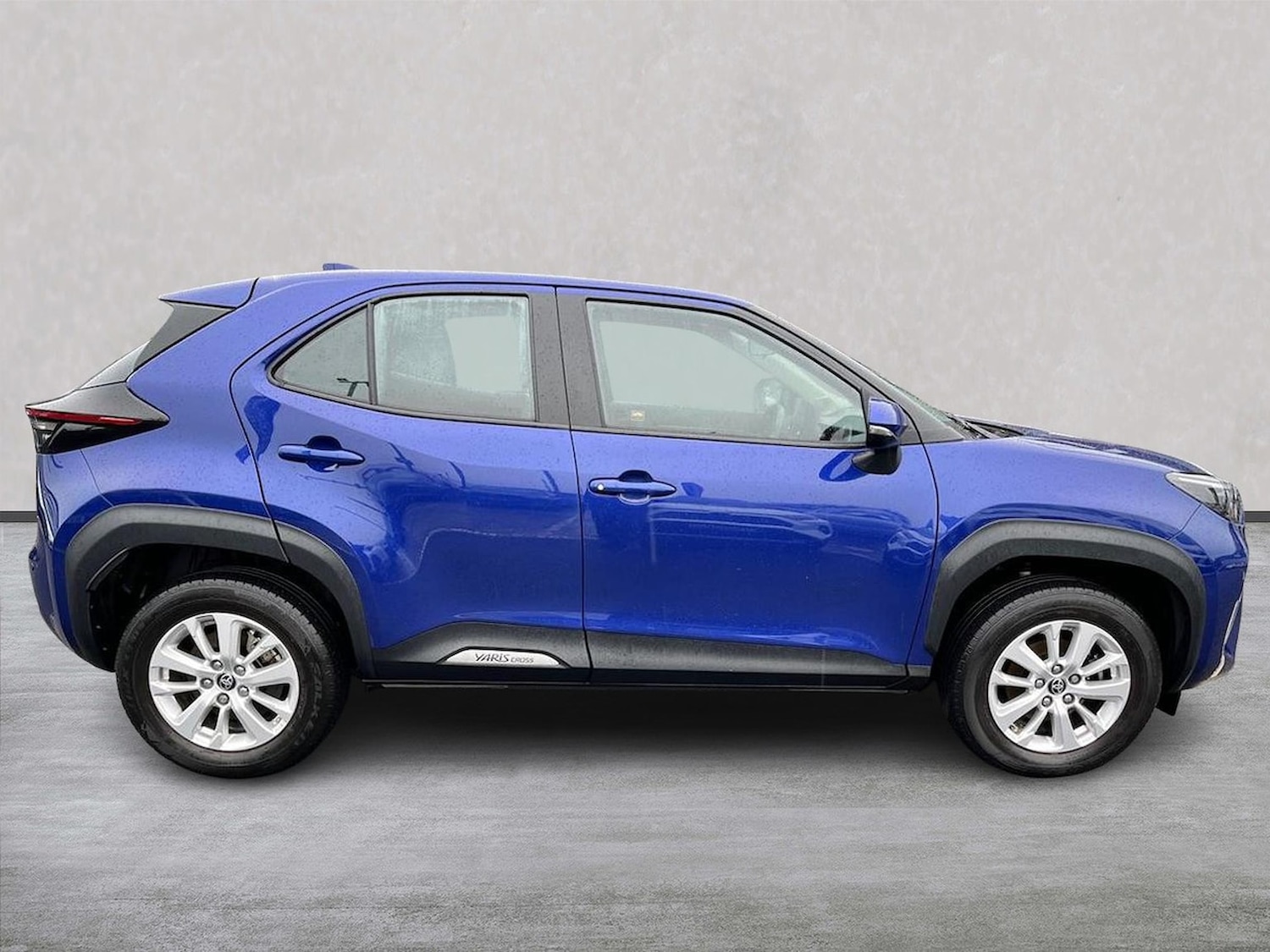 Used Toyota Yaris Cross 2023 for sale - 78039304: Photo 3