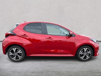 Used Toyota Yaris 2024 for sale - 79047993: Photo