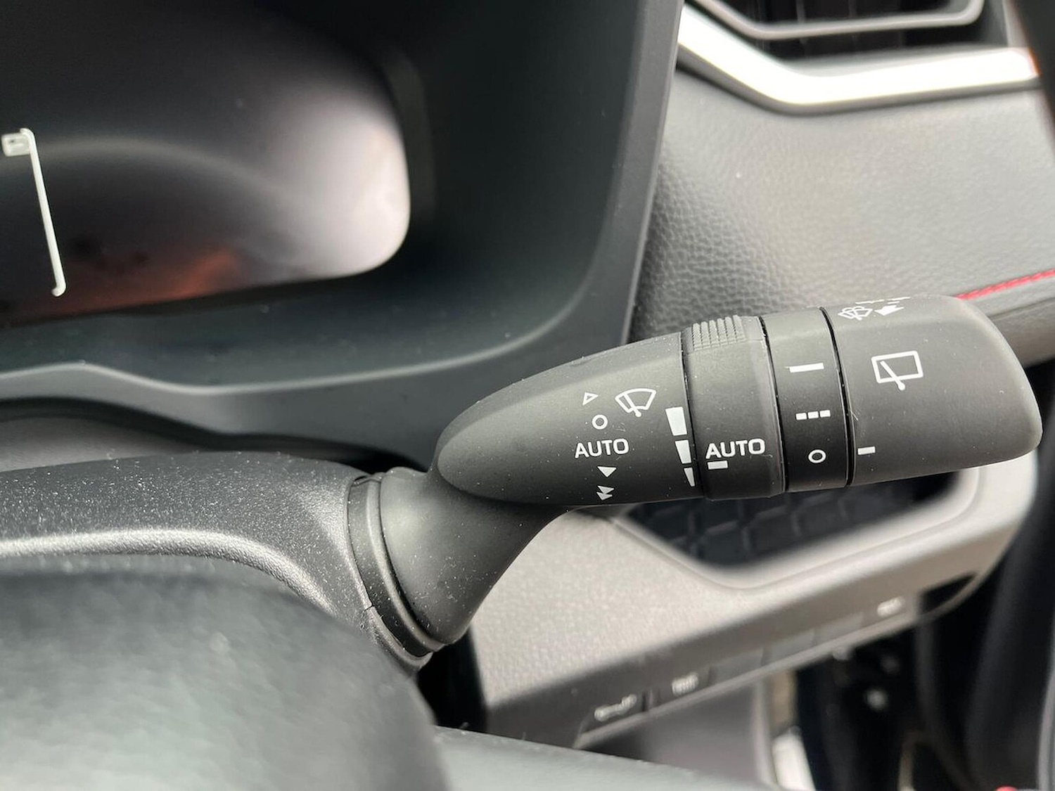 Used Toyota RAV4 2024 for sale - 76299386: Photo 28